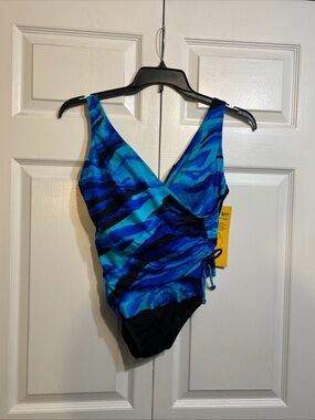 NWT Robby Len By Longitude Size 12 Blue Abstract Wave 1-pc Swimsuit Ruched Side